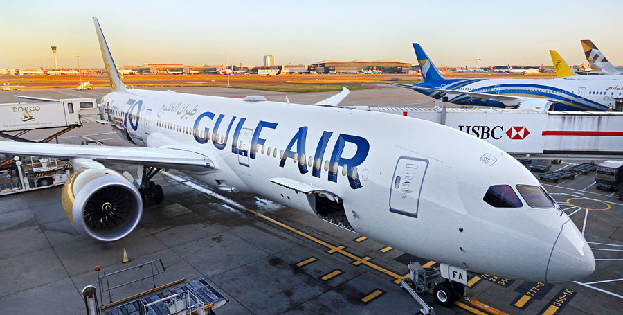 Heathrow Terminal 4, Gulf Air, Falcon Gold Lounge, Being 787 view, London to Bahrain, 900 wide