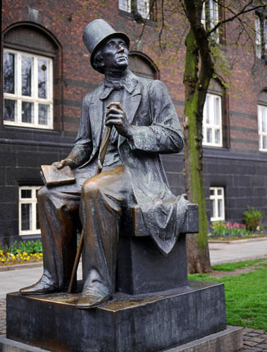 DENMARK, Copenhagen, Hans Christian Andersen sculpture, 500 deep