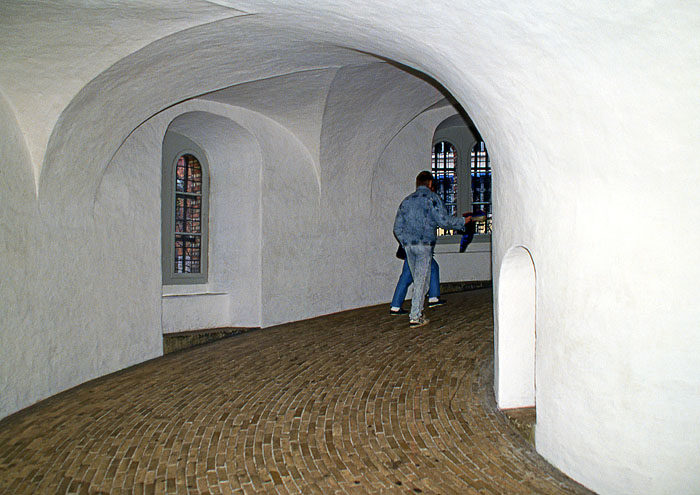 DENMARK, Copenhagen, Round Tower (Rundetarn), Spiral Walk, DEN136JPL A 700