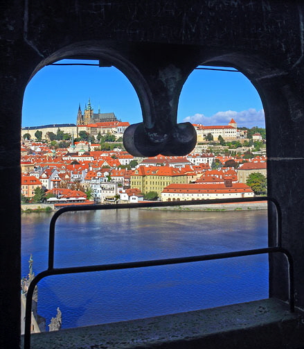 Czech Rep, PRAGUE, Charles Bridge, River Vlatava, and city view from bridge tower, CZ1109JPL 503 deep