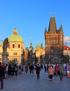 Czech Rep, PRAGUE, Charles Bridge, evening light, CZ1409JPL A 410 deep