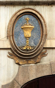 Czech Rep, PRAGUE, Mala Strana, Nerudova Street, house signs, CZ1561JPL 300 deep