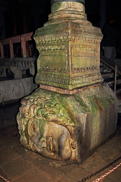 TURKEY, Istanbul, Byzantine Basilica Cisterns, Medusa Head column, TUR929JPL A 400