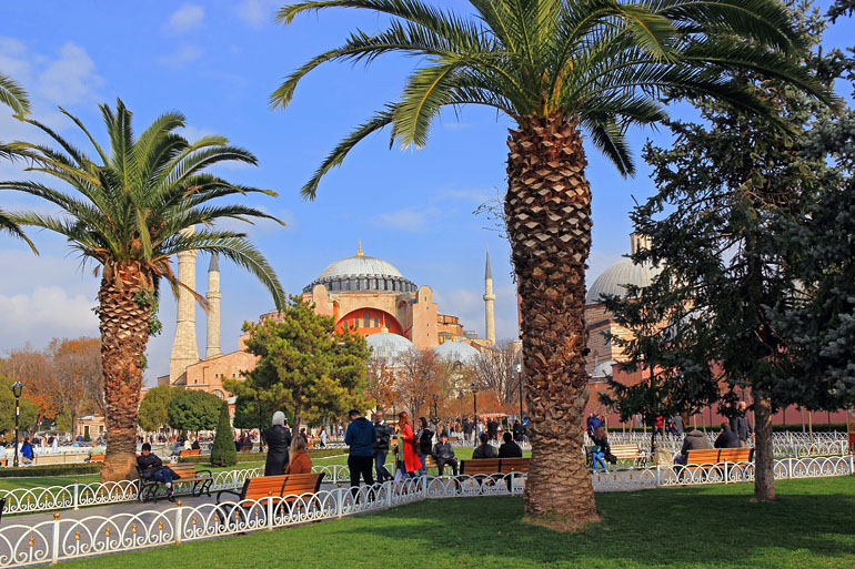 TURKEY, Istanbul, Hagia Sophia (Ayasofya mosque), and Sultanahmet Park, TUR919JPL 770