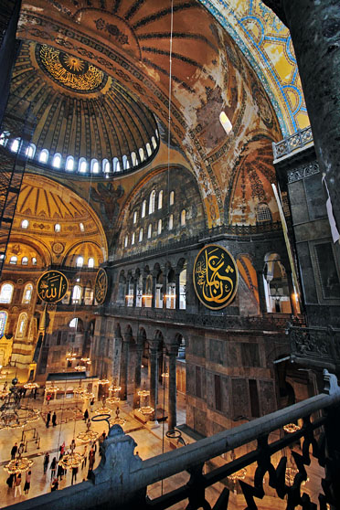 TURKEY, Istanbul, Hagia Sophia (Ayasofya mosque) basilica, interior, TUR858JPL 4000 A 372