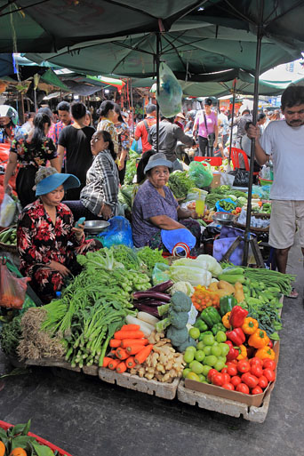 CAMBODIA, Phnom Penh, Phsar Kandal (Market), CAM1660JPL 4000 A 513 deep