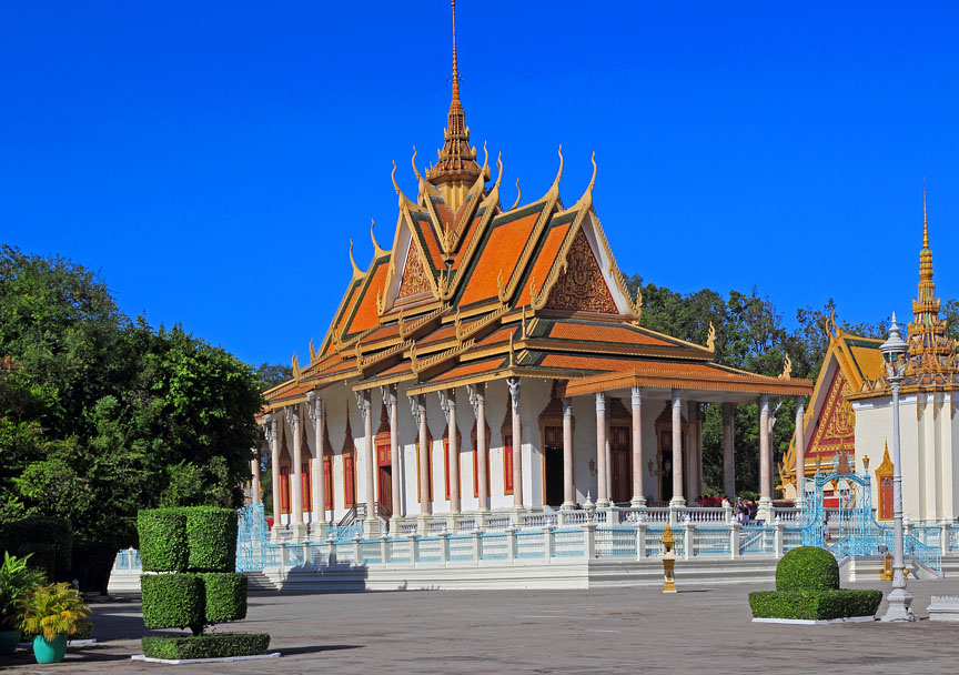 CAMBODIA, Phnom Penh, Royal Palace, Silver Pagoda (Wat Preah Keo), CAM157JPL A 864