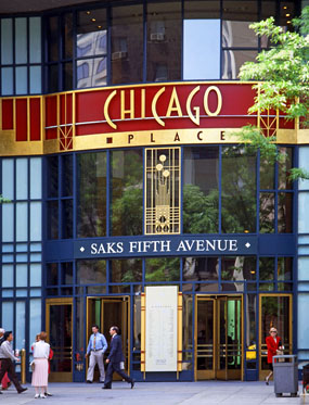 CHICAGO, Michigan Avenue, Chicago Place shopping mall, CHI809JPL A 285