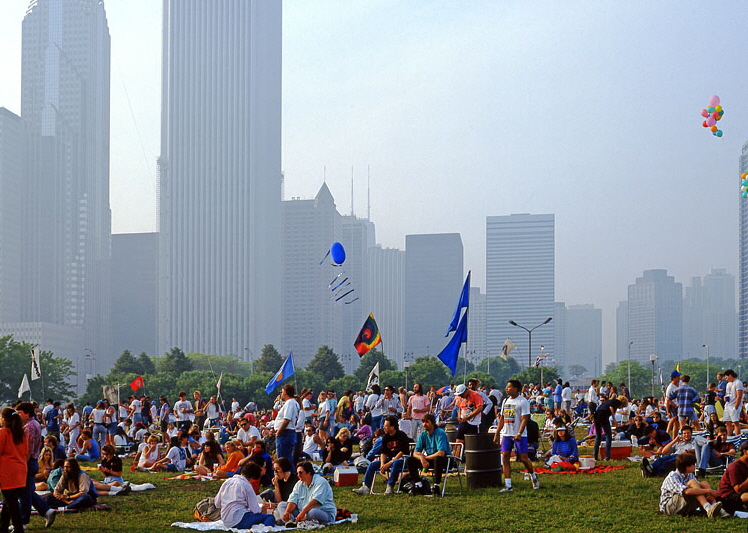 USA, Illinois, CHICAGO, Grant Park and Blues Festival crowds, CHI765JPL 770