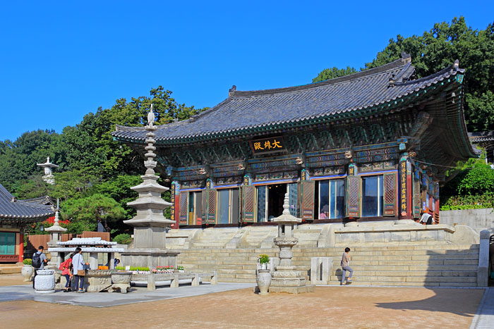 South Korea, SEOUL, Bongeunsa Temple, Daewoongjeon (main Buddha hall), SK840JPL A 700