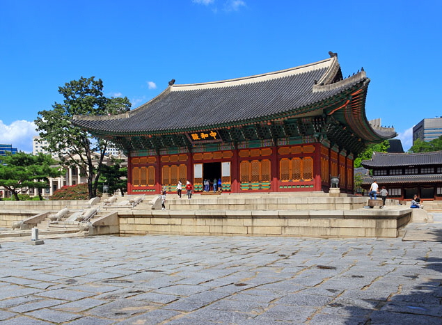South Korea, SEOUL, Deoksugung Palace, Junghwajeon Hall (main throne hall), SK800JPL A 700