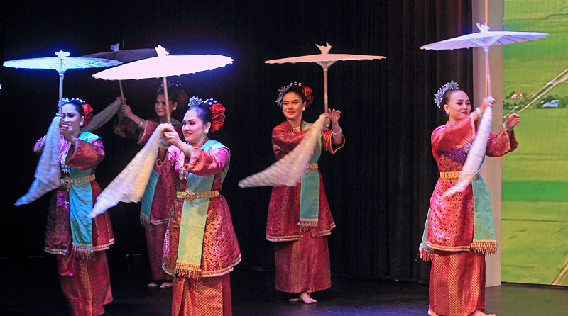 Malaysia, KUALA LUMPUR, Malaysia Tourism Centre (MaTiC), Cultural Show, MSA950JPL 800