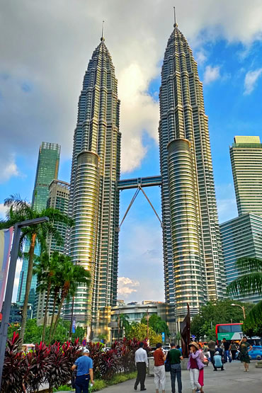 Malaysia, KUALA LUMPUR, Petronas Twin Towers, MSA1078JPL 555 deep