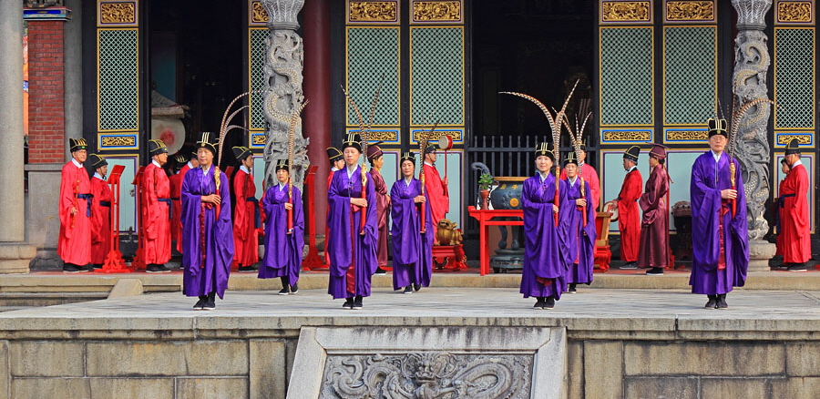 Taiwan, TAIPEI, Confucius Temple, and ancient ritual ceremony being performed, TAW1090JPL A 900