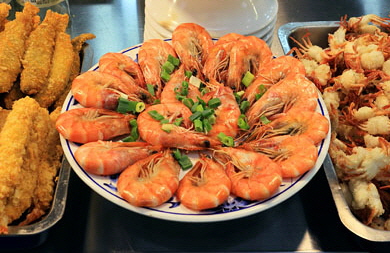 Taiwan, TAIPEI, Shilin Night Market, Food Court, seafood display, TAW1198JPL A 420