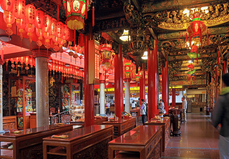 Taiwan, TAIPEI, Songshan Ciyou Temple, main hall, shine room, TAW1008JPL A 750