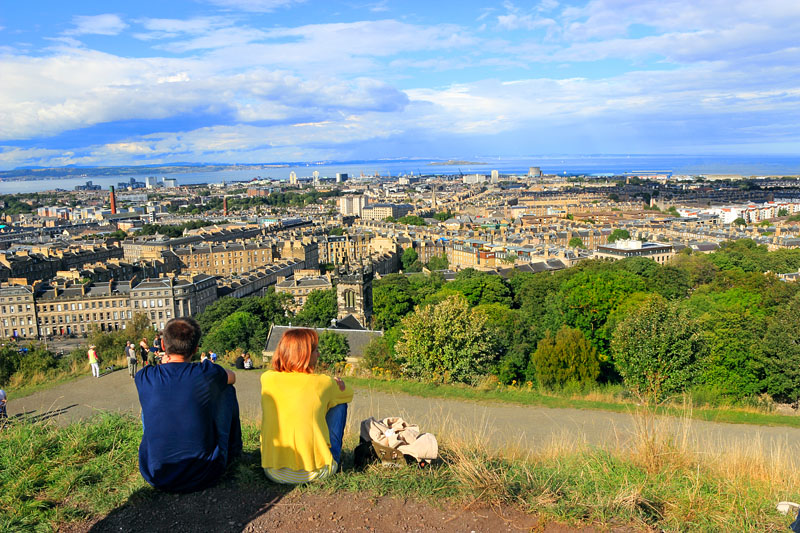 SCOTLAND, Edinburgh, Calton Hill, view towards Leith & The Firth of Forth, and couple, SCO874JPL 800
