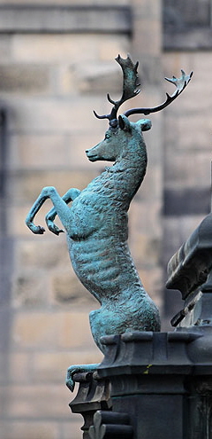 SCOTLAND, Edinburgh, Duke of Buccleuch memorial, Deer sculpture, High St, SCO1018JPL copy