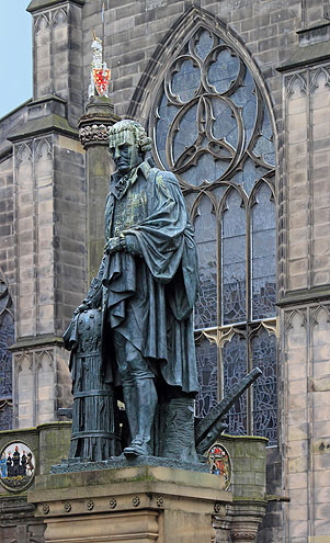 SCOTLAND, Edinburgh, High Street, Adam Smith statue, SCO987JPL copy