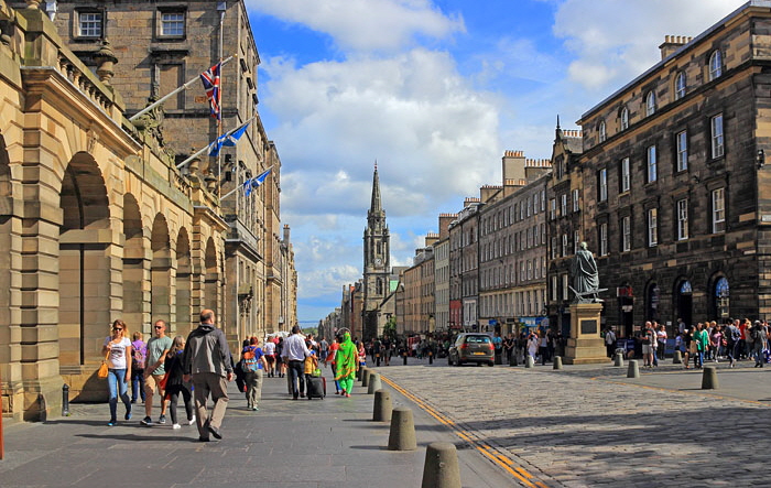 SCOTLAND, Edinburgh, High Street, SCO959JPL 700