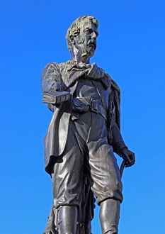 SCOTLAND, Edinburgh, Princes Street Gardens,  Livingstone statue, SCO1082JPL 350 deep