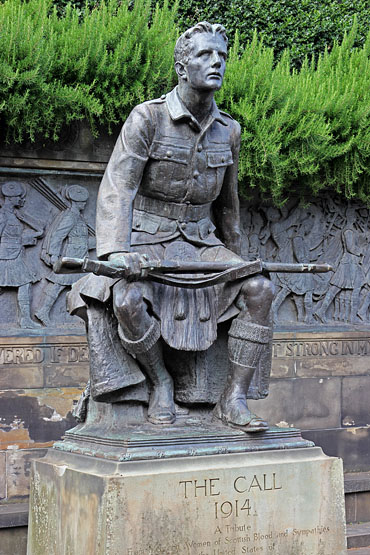 SCOTLAND, Edinburgh, Princes Street Gardens, Scottish American War Memorial, SCO1062JPL 370