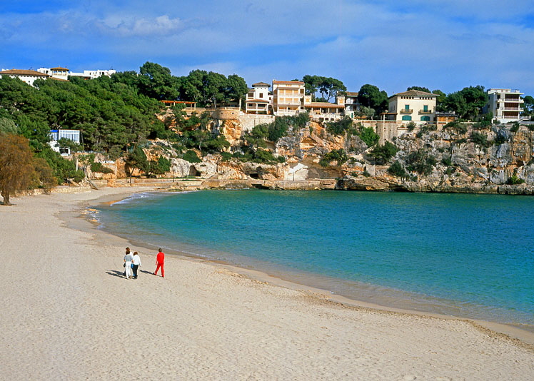 MALLORCA, Porto Cristo, bay and beach, SPN1439JPL A 750