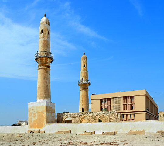 BAHRAIN, Manama, Al Khamis Mosque (oldest in Bahrain), BHR502JPL A 700