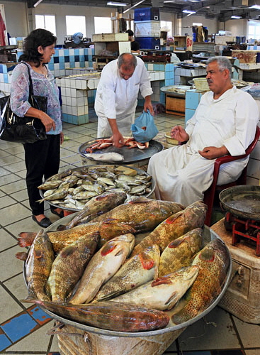 BAHRAIN, Manama, Central Market, Fish Market, and Hammour fish, BHR1320JPL A 550 deep