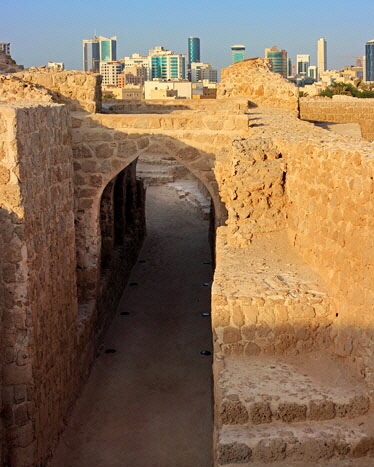 BAHRAIN, Manama, Karababad, Bahrain Fort (Qal'at al Bahrain), BHR649JPL A 380