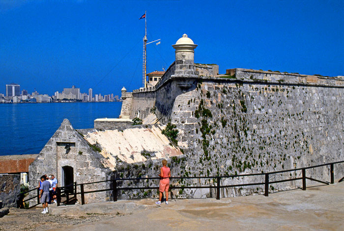 CUBA, Havana, Morro Castle and view across to Havana, CUB134JPL 700