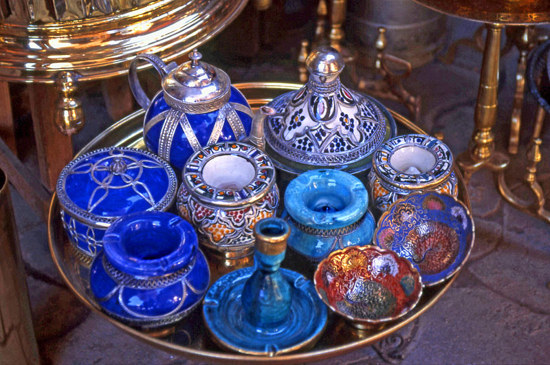 MOROCCO, Marrakesh, Medina souk, antique pottery and ceramics, MOR90JPL A 800