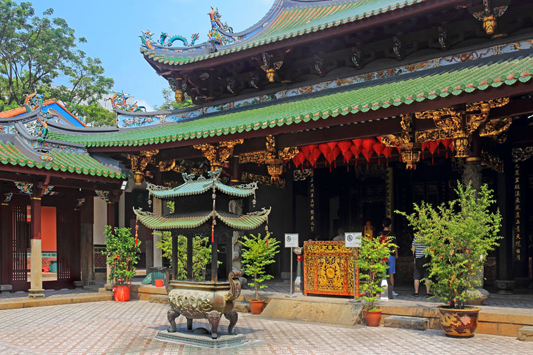 SINGAPORE, Chinatown, Thian Hock Keng Temple, SIN966JPL A 770
