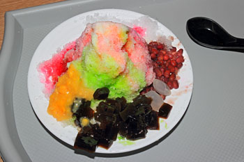 SINGAPORE, Ice Kacang (Baobing) desert, SIN430JPL A recomposed 350