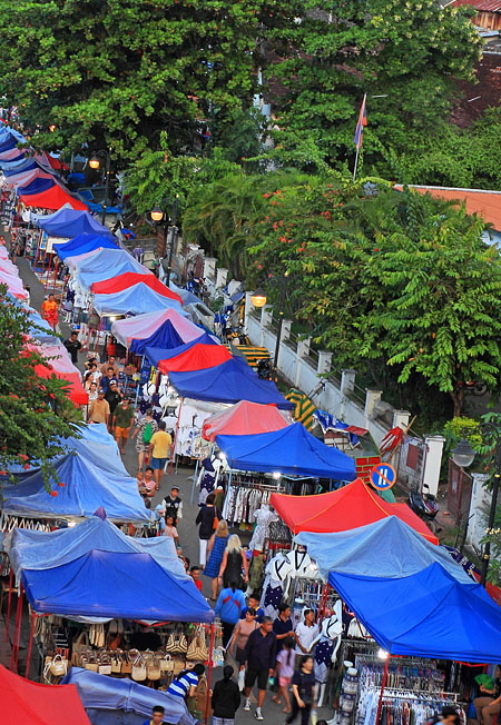 LAOS, Luang Prabang, Night Market, view from Indigo Cafe, LAO822JPL 400