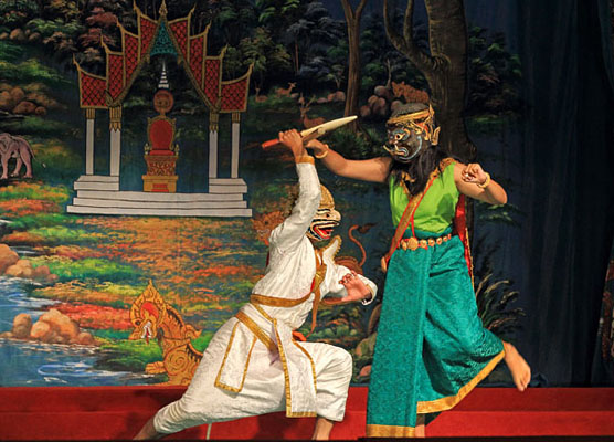 LAOS, Luang Prabang, Royal Ballet Theatre, Phra Lak Phra Lam performance, cultural show, LAO264JPL 556
