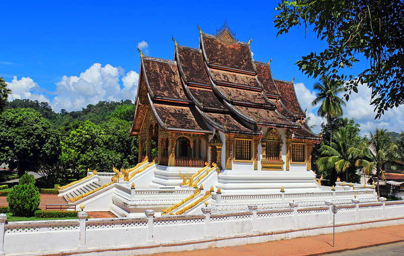 LAOS, Luang Prabang, Royal Palace complex, Haw Pha Bang temple, LAO515JPL 800