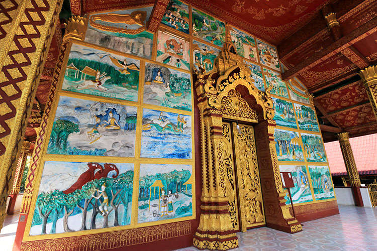 LAOS, Luang Prabang, Wat Manorom, The Sim, murals, LAO705JPL 750