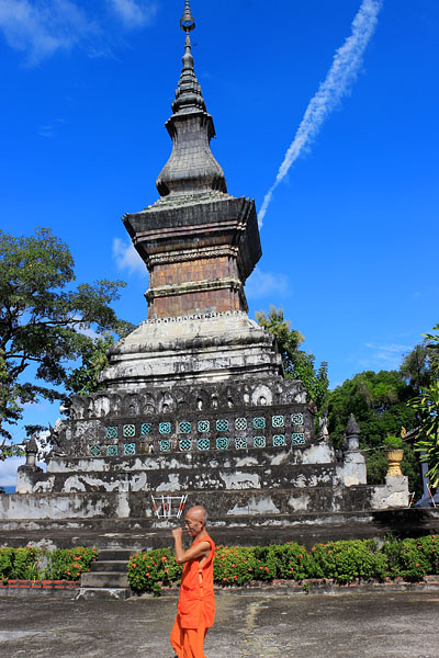 LAOS, Luang Prabang, Wat That Luang Rasamahavihane, Grand That, LAO682JPL 600 deep