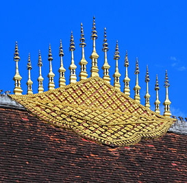 LAOS, Luang Prabang, Wat That Luang Rasamahavihane, gilded Doc So Fa, LAO677JPL 400