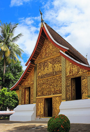 LAOS, Luang Prabang, Wat Xiengthong, carriage house, LAO544JPL 365