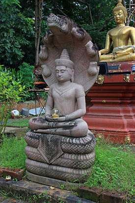 Northern Thailand, CHIANG MAI, Wat Pan Sao, garden statues, THA4632JPL 275