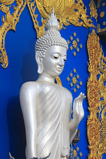 Northern Thailand, CHIANG RAI, Wat Rong Suea Ten (Blue Temple), THA4504JPL  370