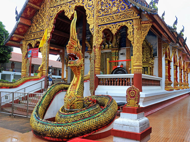 Northern Thailand, CHIANG RAI, Wat Sri Kerd, ordination hall, naga guardian, THA4829JPL  800
