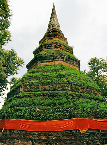Northern Thailand, Chiang Rai, CHIANG SAEN, Wat Chedi Luang, ancient ruins, THA5510JPL  370