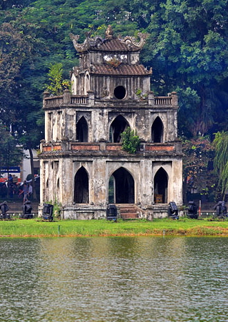 Vietnam, HANOI, Hoan Keim Lake, Turtle Tower (Thap Rua), VT1568PL A 350