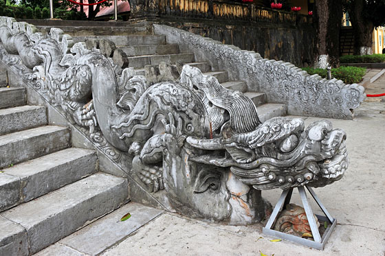 Vietnam, HANOI, Imperial Citadel of Thang Long, Dragon Steps, VT885PL A 560