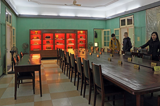 Vietnam, HANOI, Imperial Citadel of Thang Long, headquarter of the Army of Vietnam, VT890PL 4000 A 560