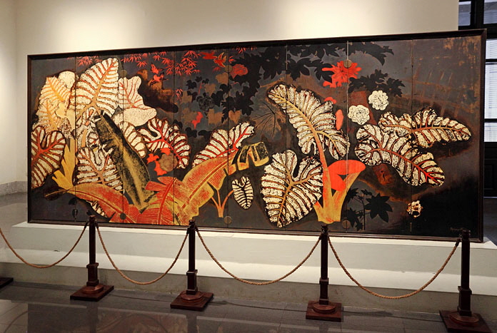 Vietnam, HANOI, Vietnam Fine Arts Museum, exhibits, laquer painting, VT803JPL A 700