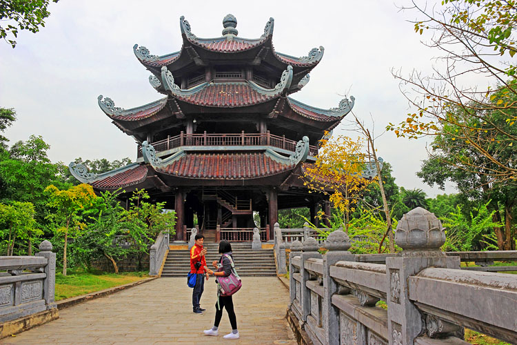 Vietnam, Ninh Binh, BAI DINH TEMPLE, Bell Tower, VT2184JPL A 750